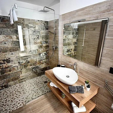 Aurora Bed & Breakfast