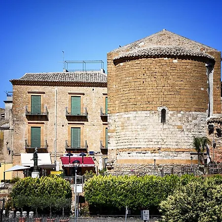 Aurora Bed & Breakfast 3*