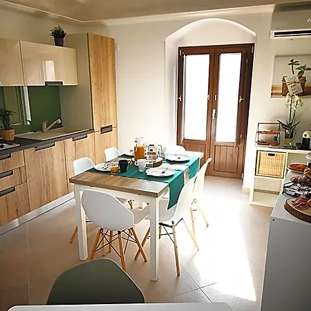 Alojamento de Acomodação e Pequeno-almoço Aurora 3*