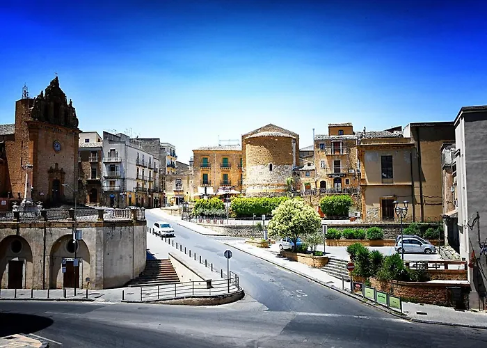 Aurora לינה וארוחת בוקר 3*