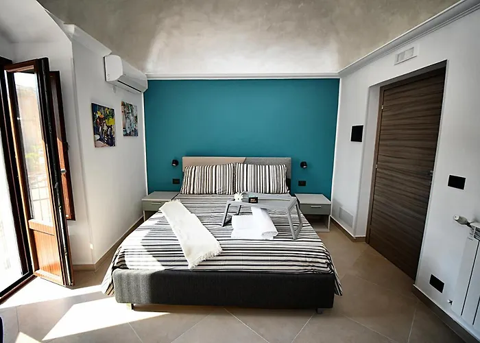 Aurora לינה וארוחת בוקר פיאצה ארמרינה