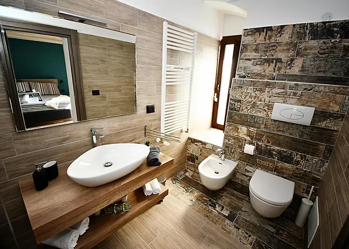 לינה וארוחת בוקר Aurora 3*